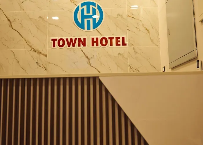 Town Hotel- *
