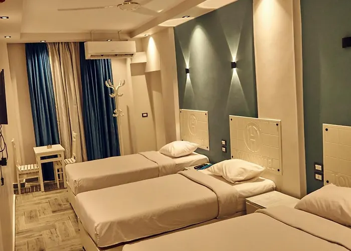 Otel Town Hotel- *